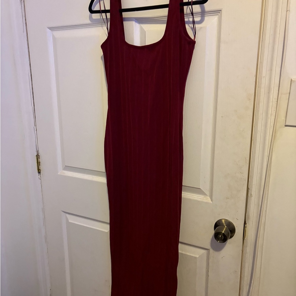 Elegant Red Sleeveless Dress